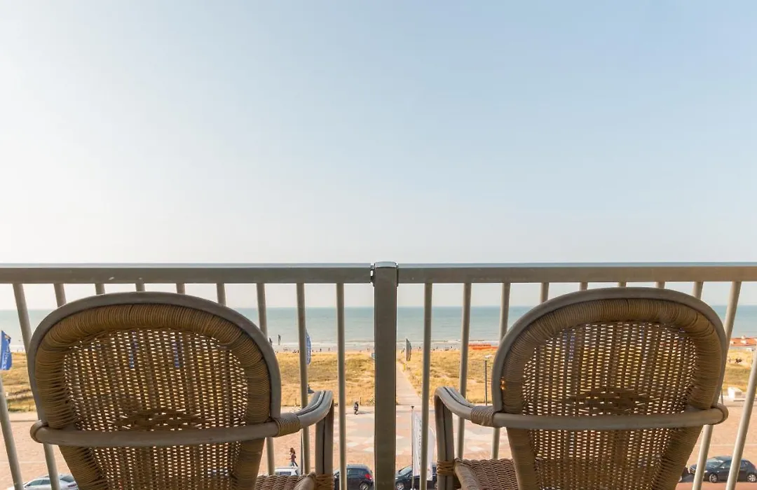 Beach Hotel Noordwijk-1